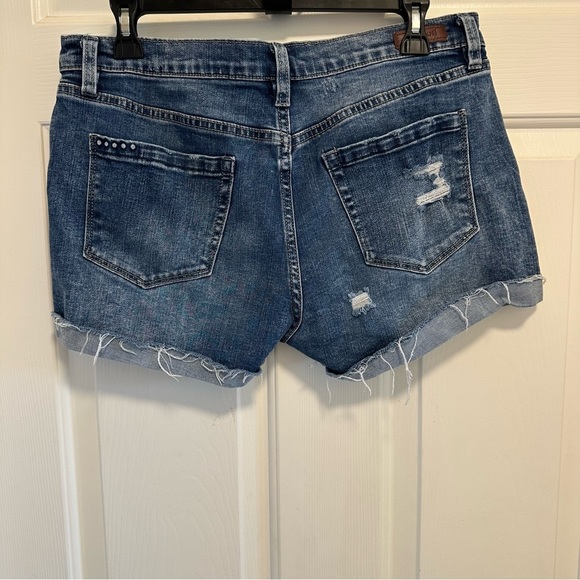 Blank NYC Fulton Roll Up Jean Shorts Size 28 - Picture 2 of 5